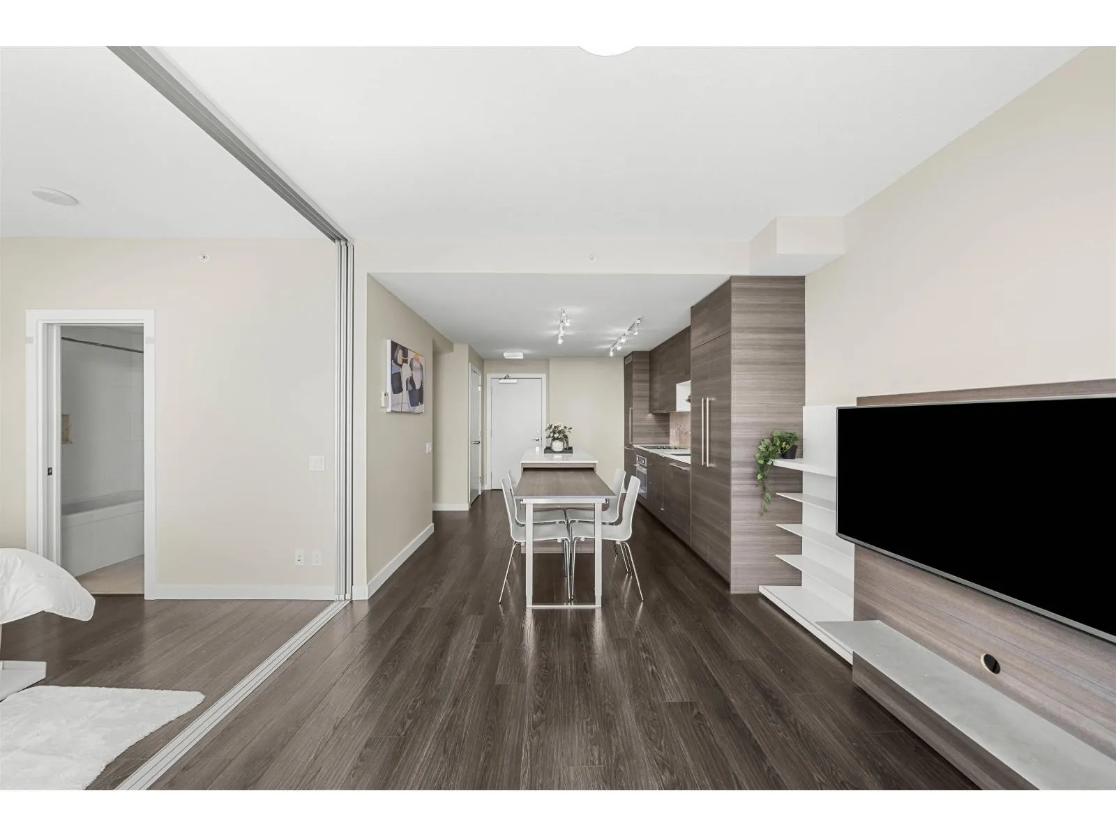 3501 13398 104 AVENUE