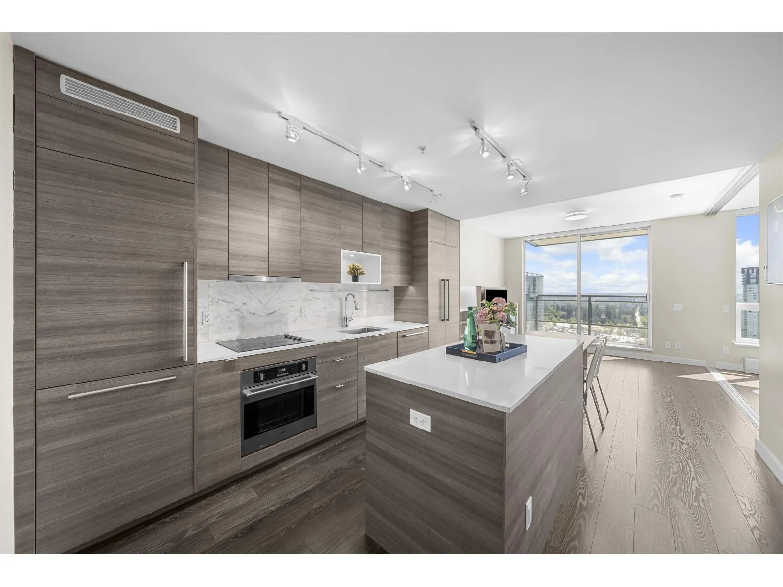 3501 13398 104 AVENUE