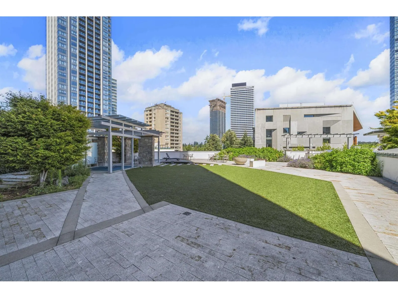 3501 13398 104 AVENUE