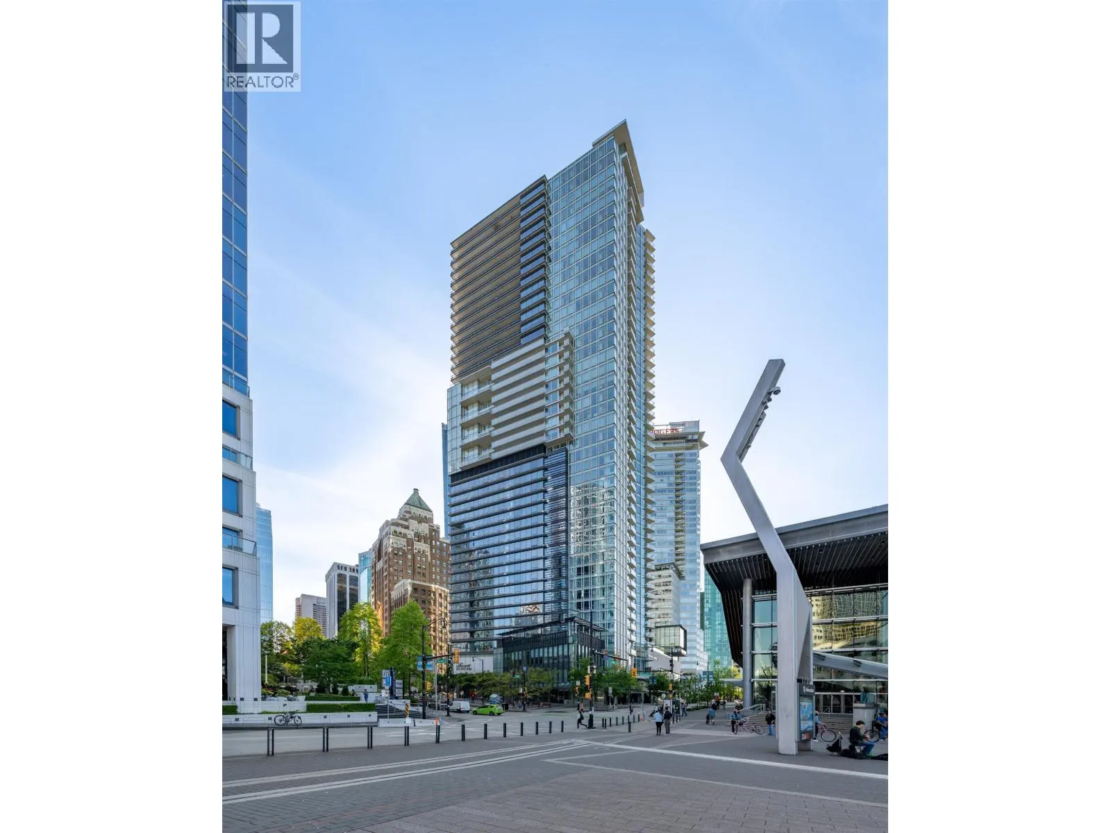 4102 1011 W CORDOVA STREET