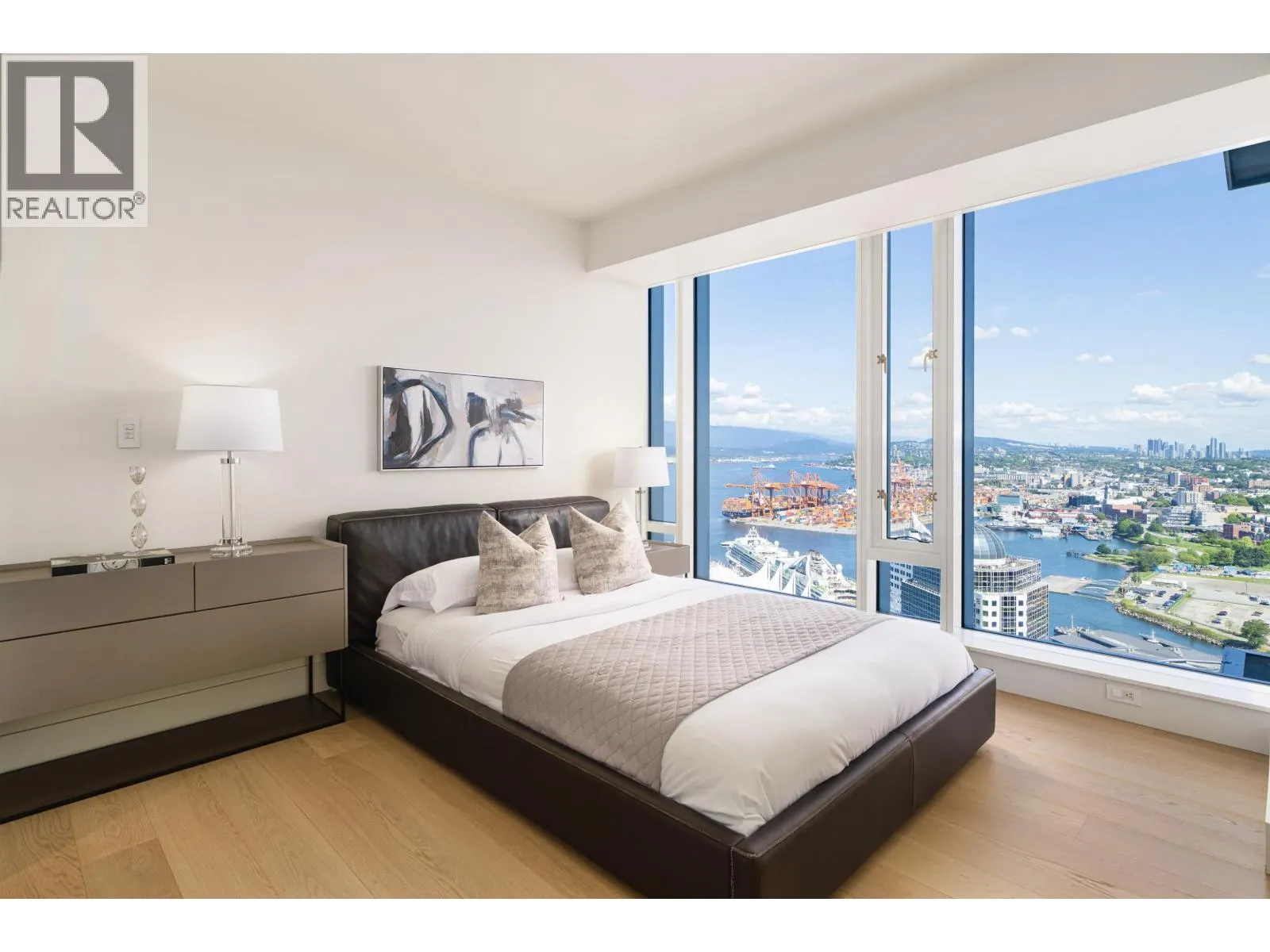 4102 1011 W CORDOVA STREET