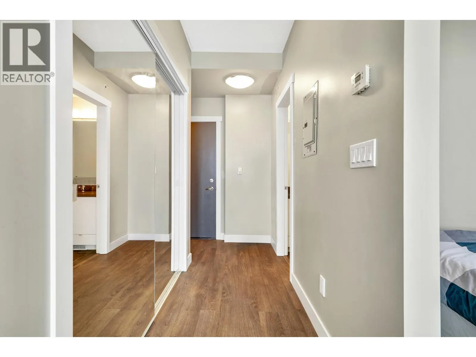 708 9025 HIGHLAND COURT