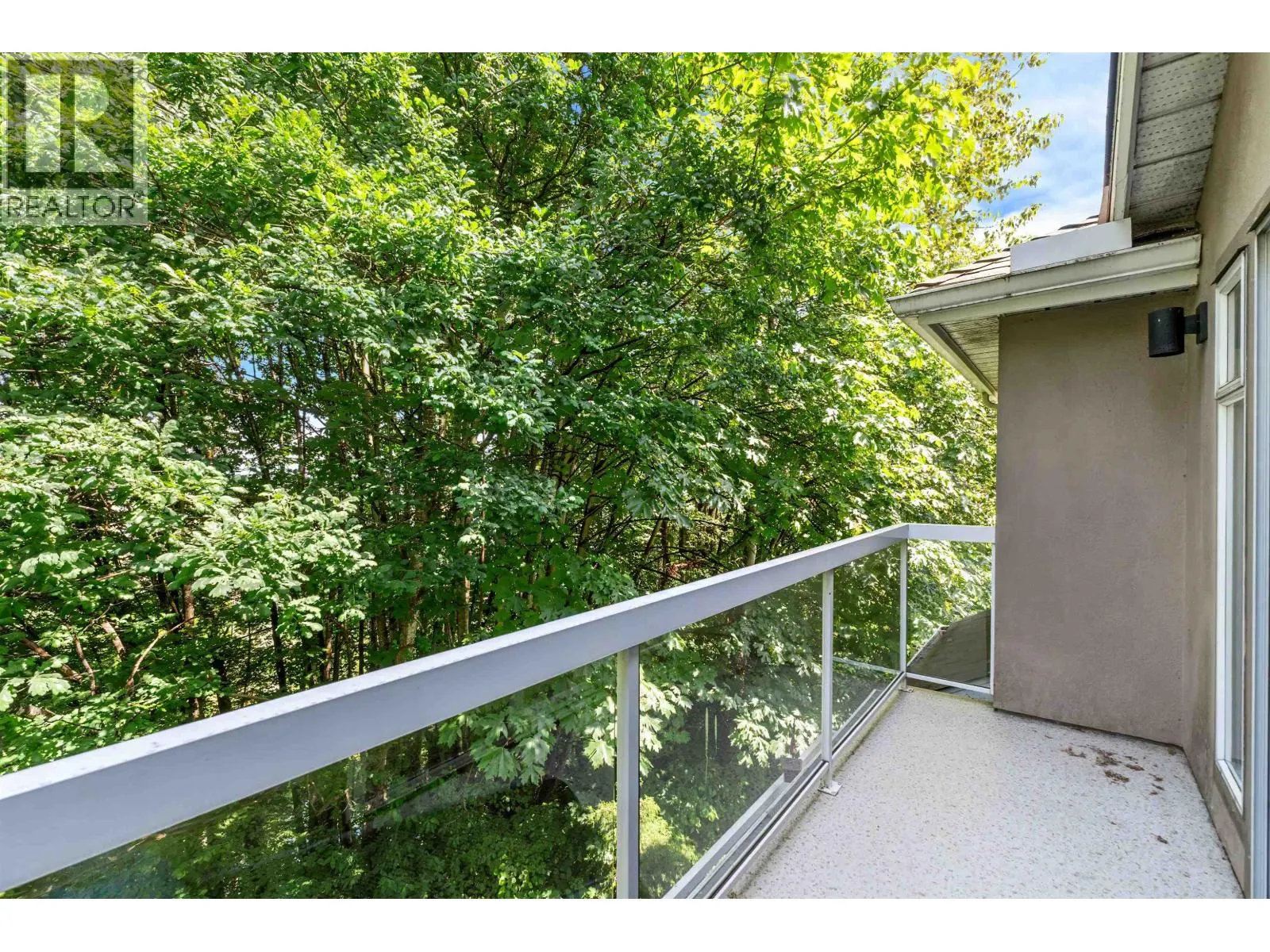 22 72 JAMIESON COURT