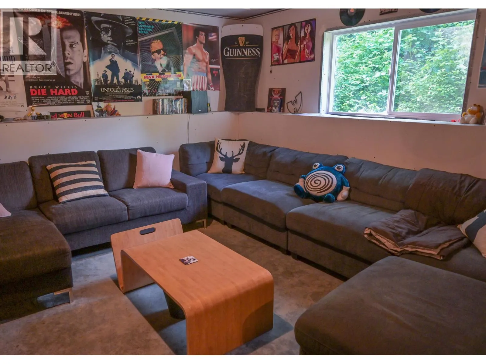 8097 SOUTHWOOD ROAD