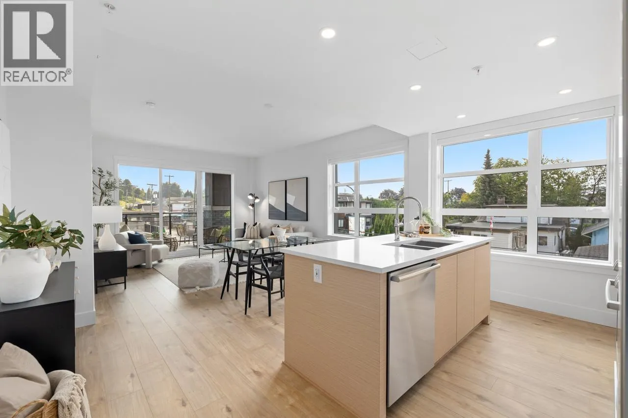 406 4788 HASTINGS STREET