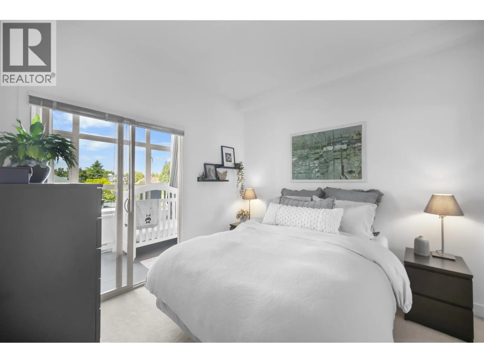402 2828 MAIN STREET