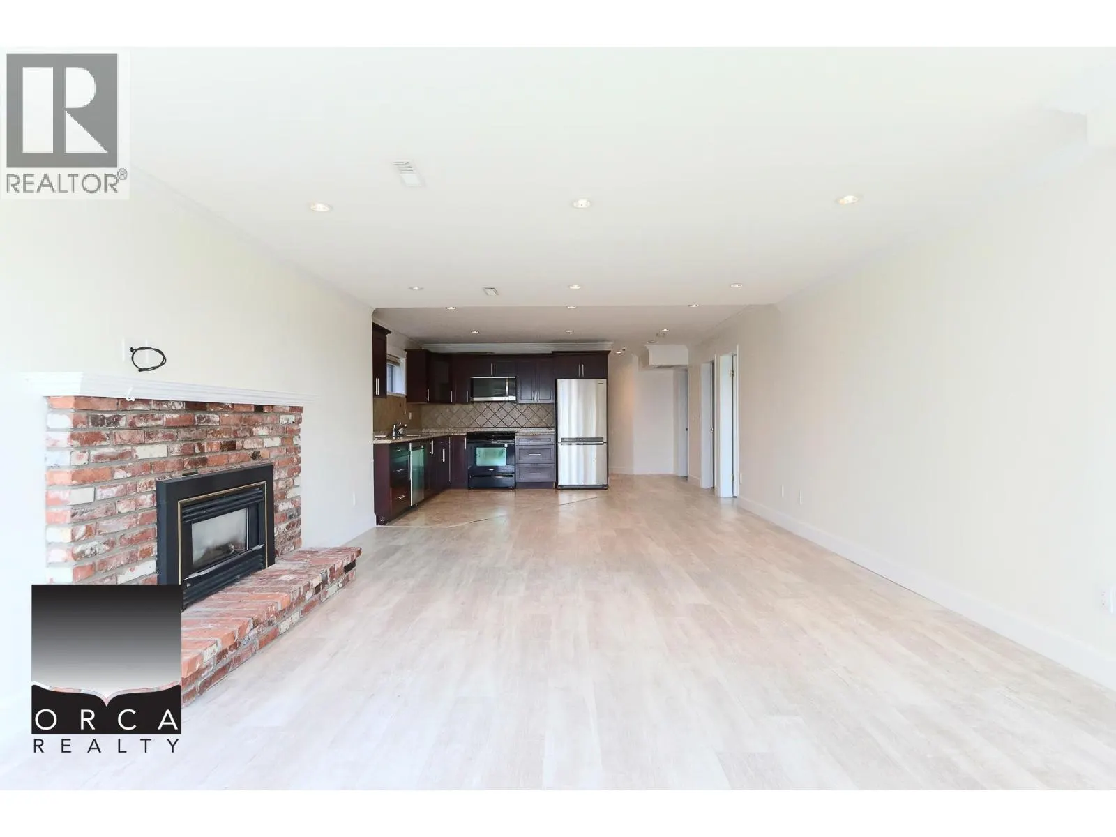 2198 ROSEBERRY AVENUE