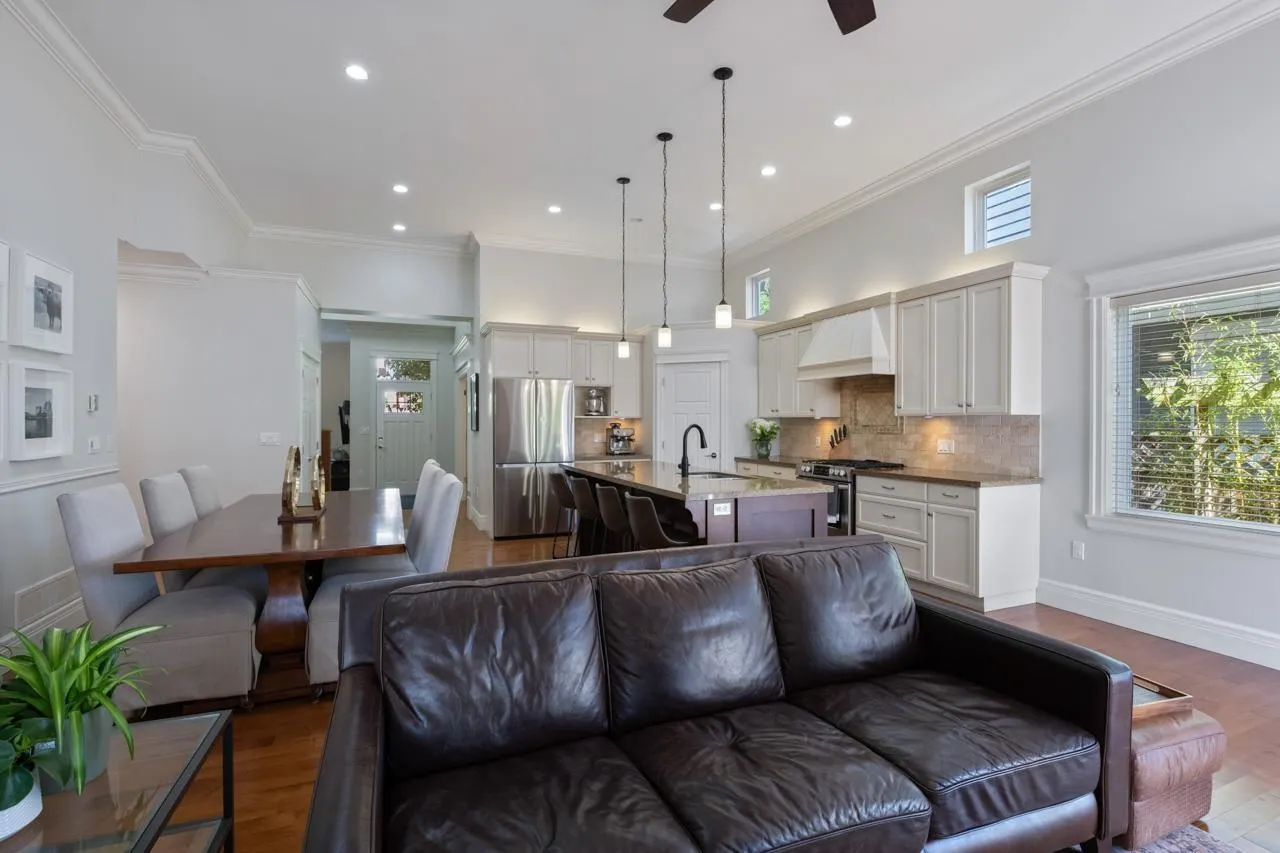 1856 140 STREET