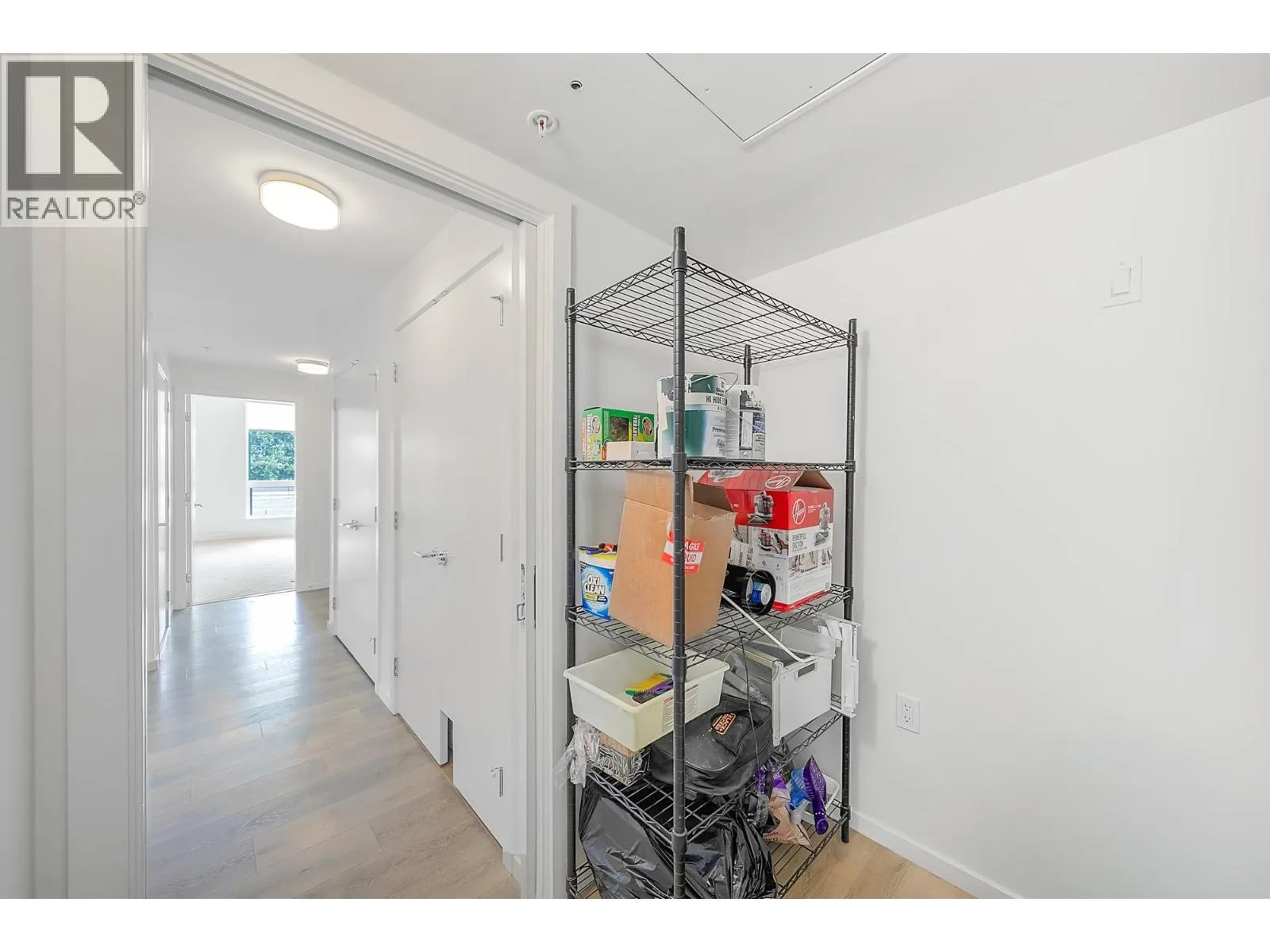 308 5085 MAIN STREET