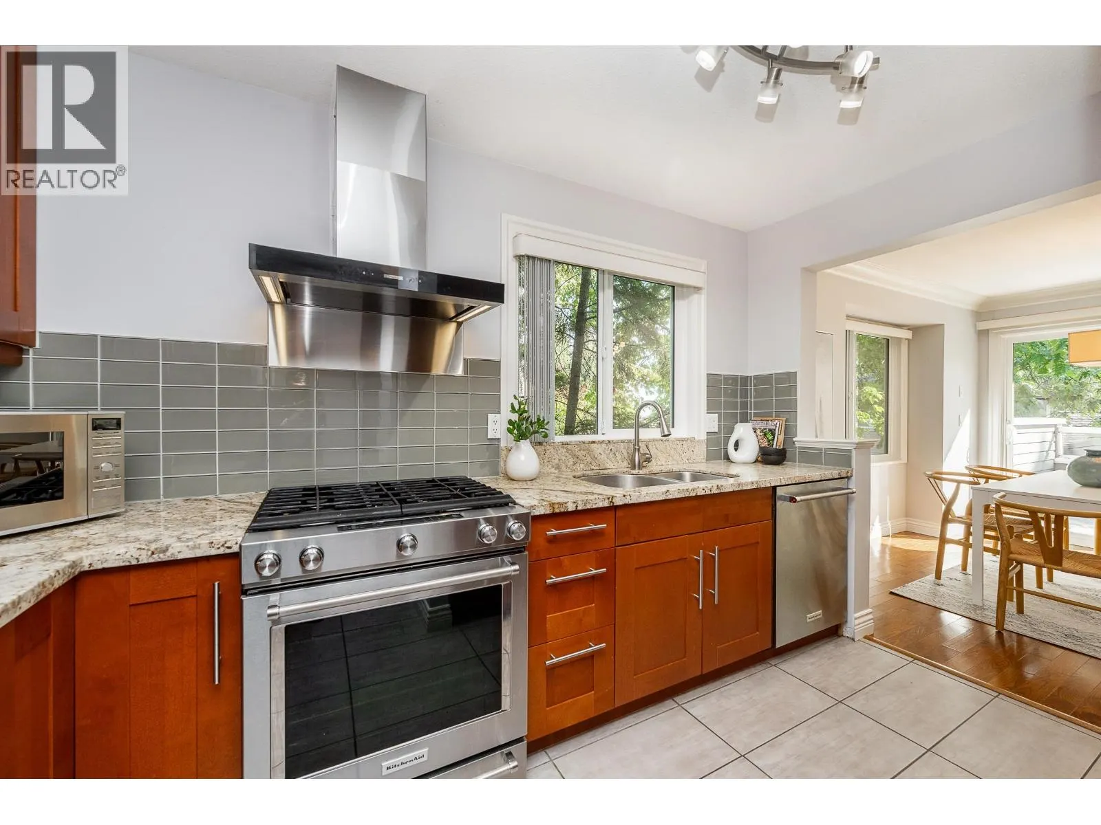 4 181 RAVINE DRIVE