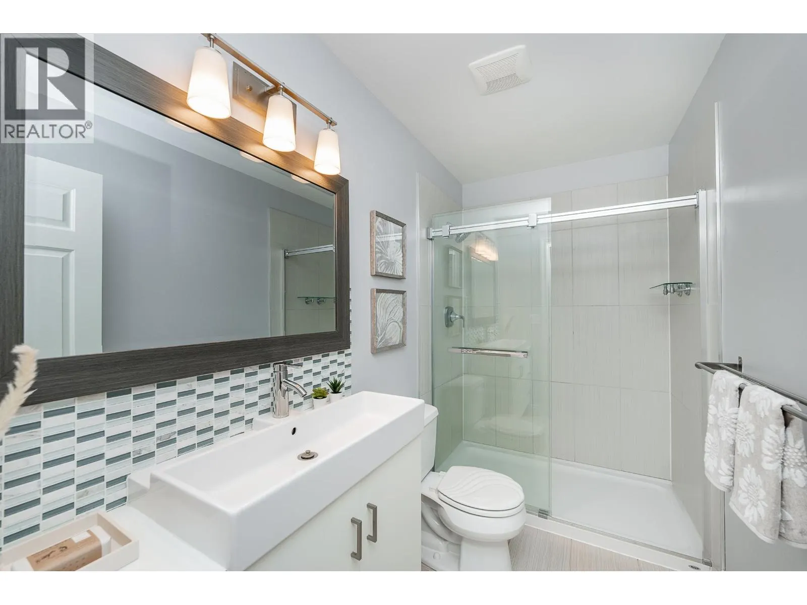 4 181 RAVINE DRIVE