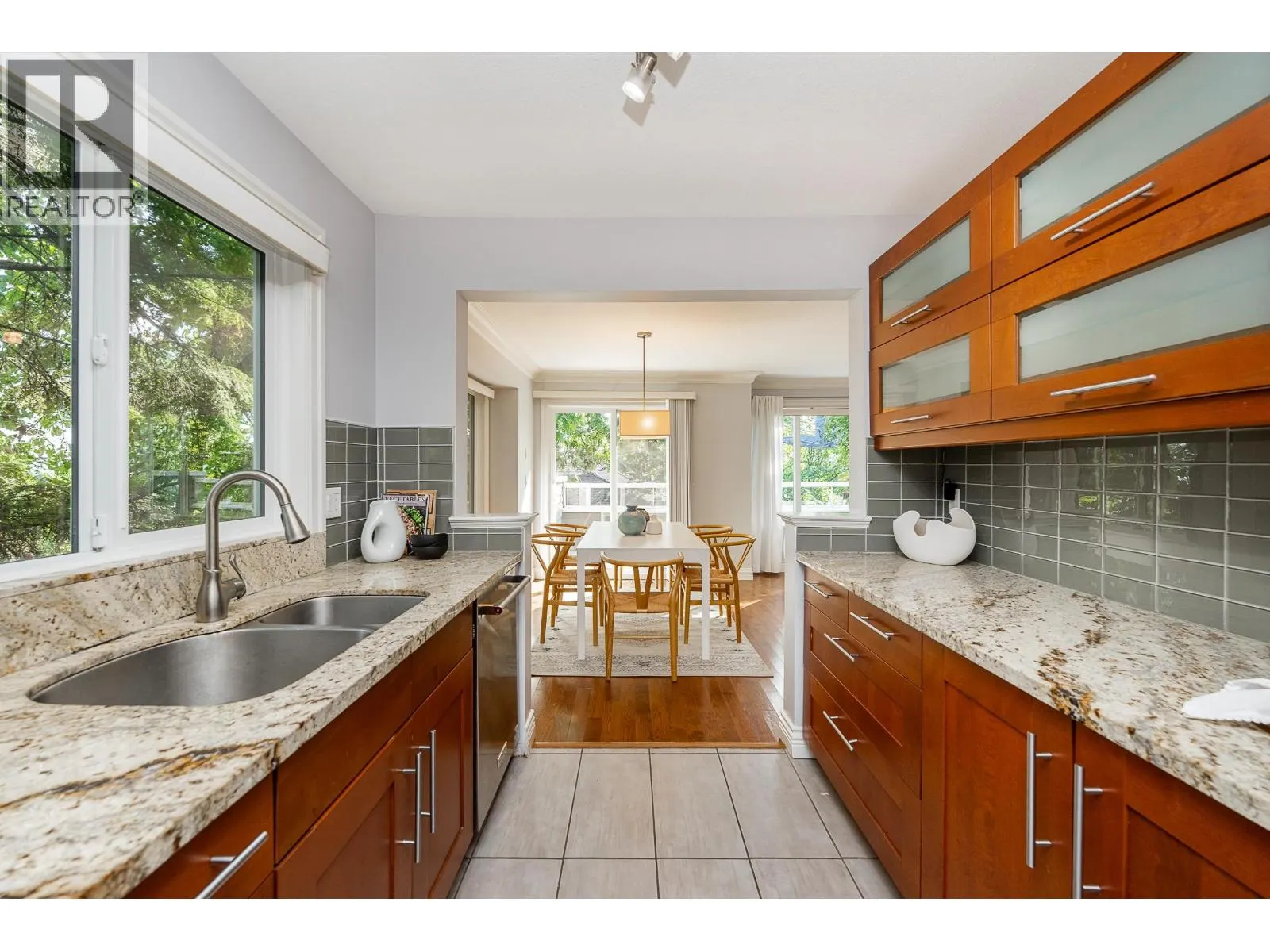 4 181 RAVINE DRIVE