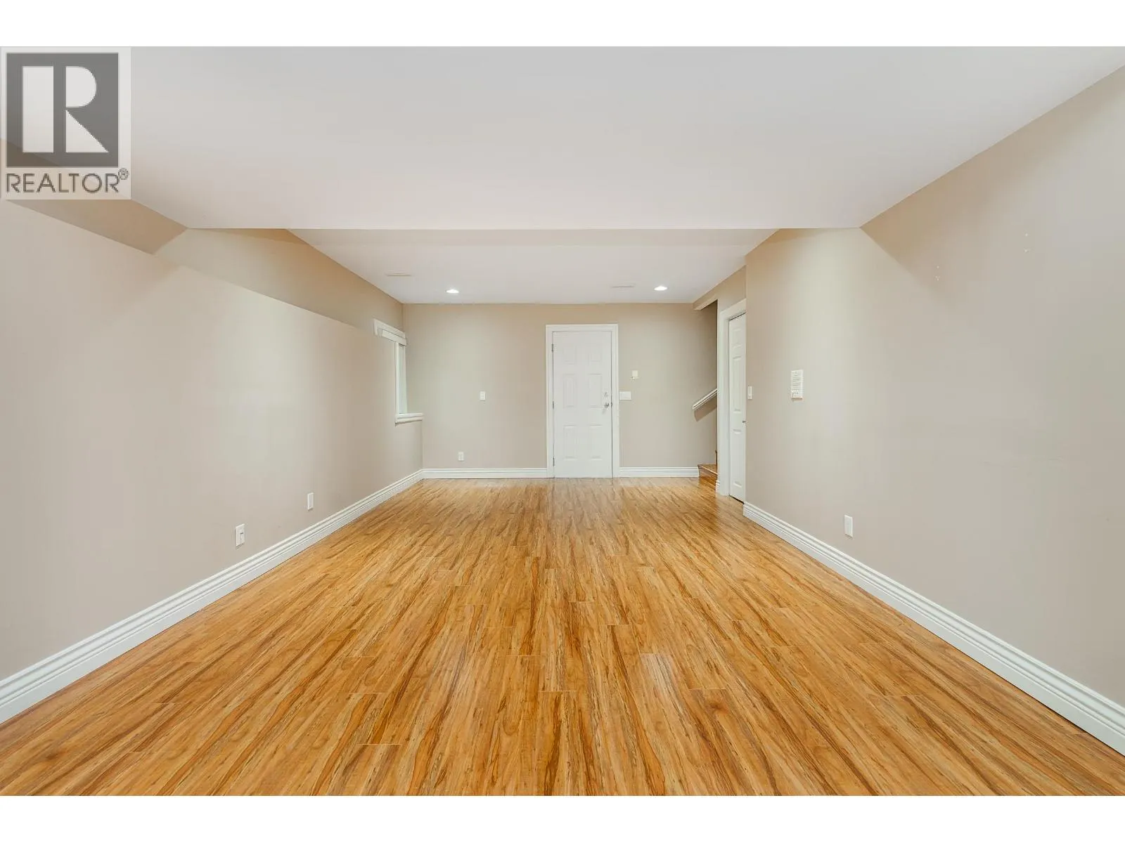 4 181 RAVINE DRIVE