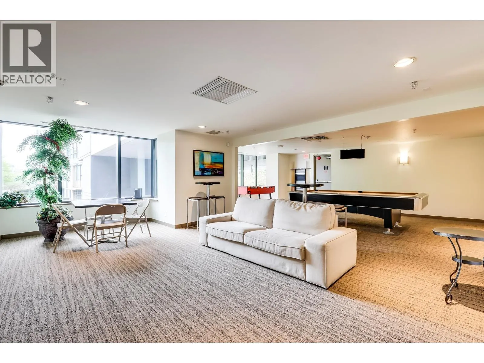 503 8 SMITHE MEWS