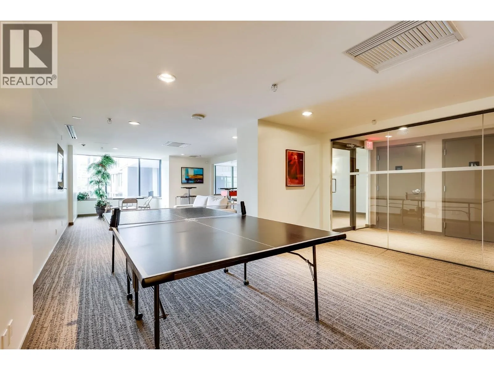 503 8 SMITHE MEWS
