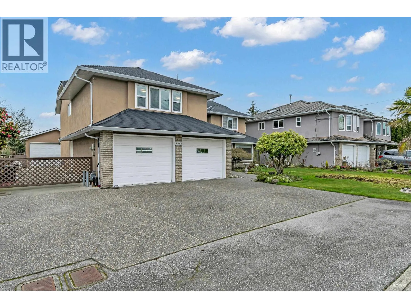 6585 HOLLY PARK DRIVE