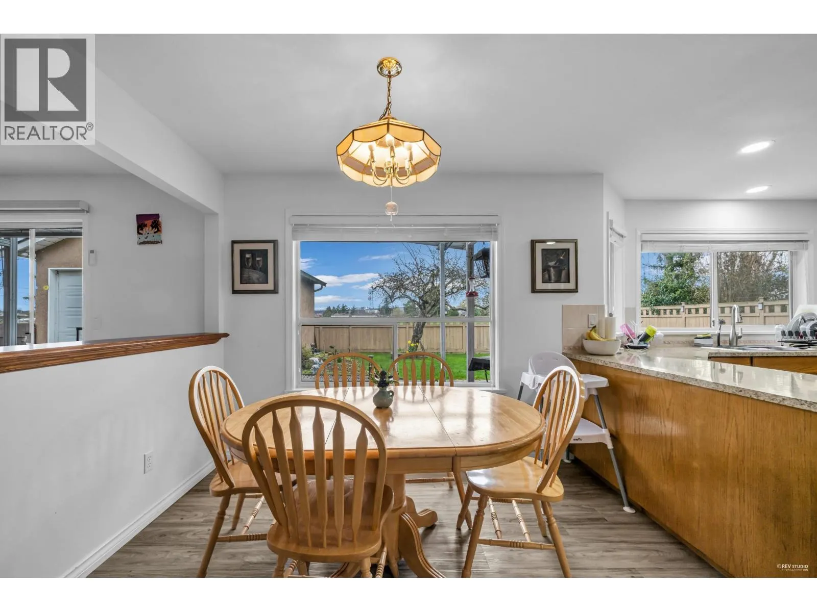 6585 HOLLY PARK DRIVE