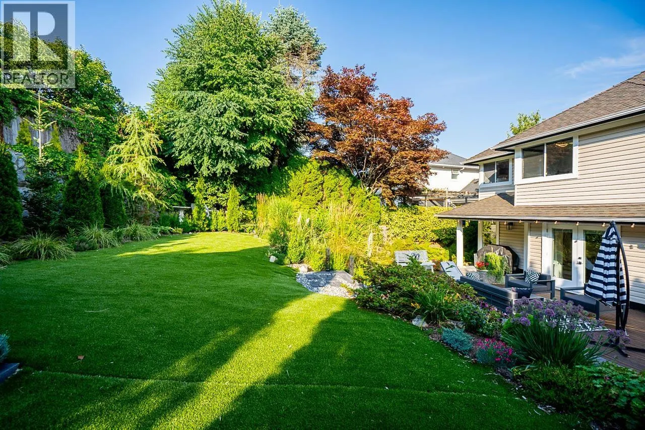 2637 SANDSTONE CRESCENT