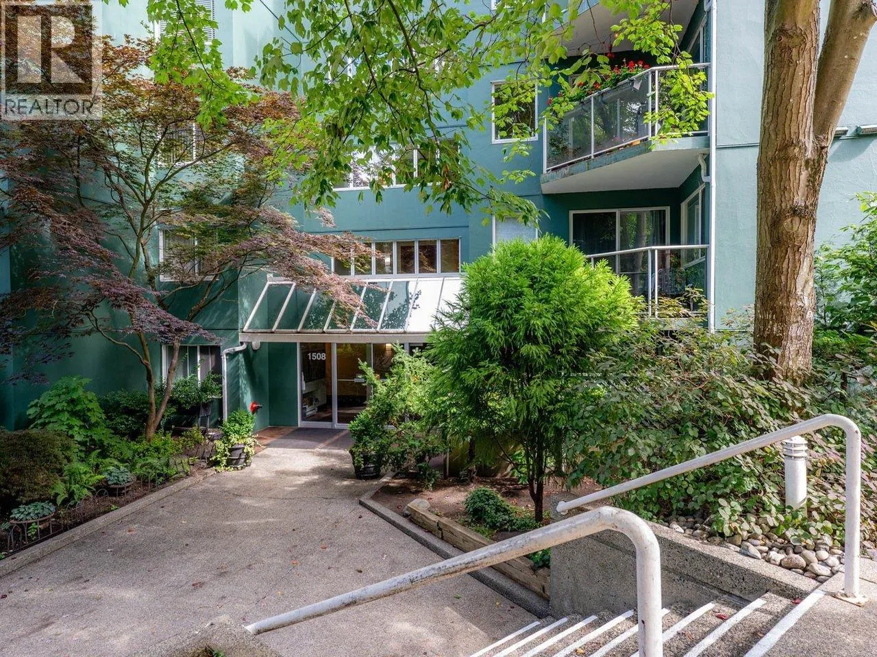 604 1508 MARINER WALK