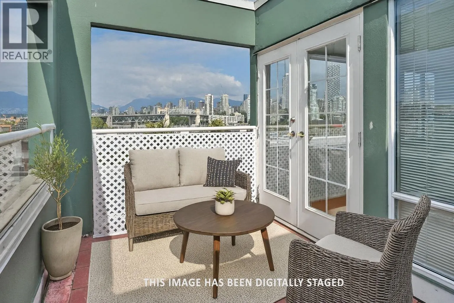 604 1508 MARINER WALK