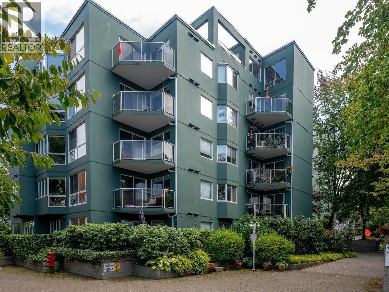 604 1508 MARINER WALK