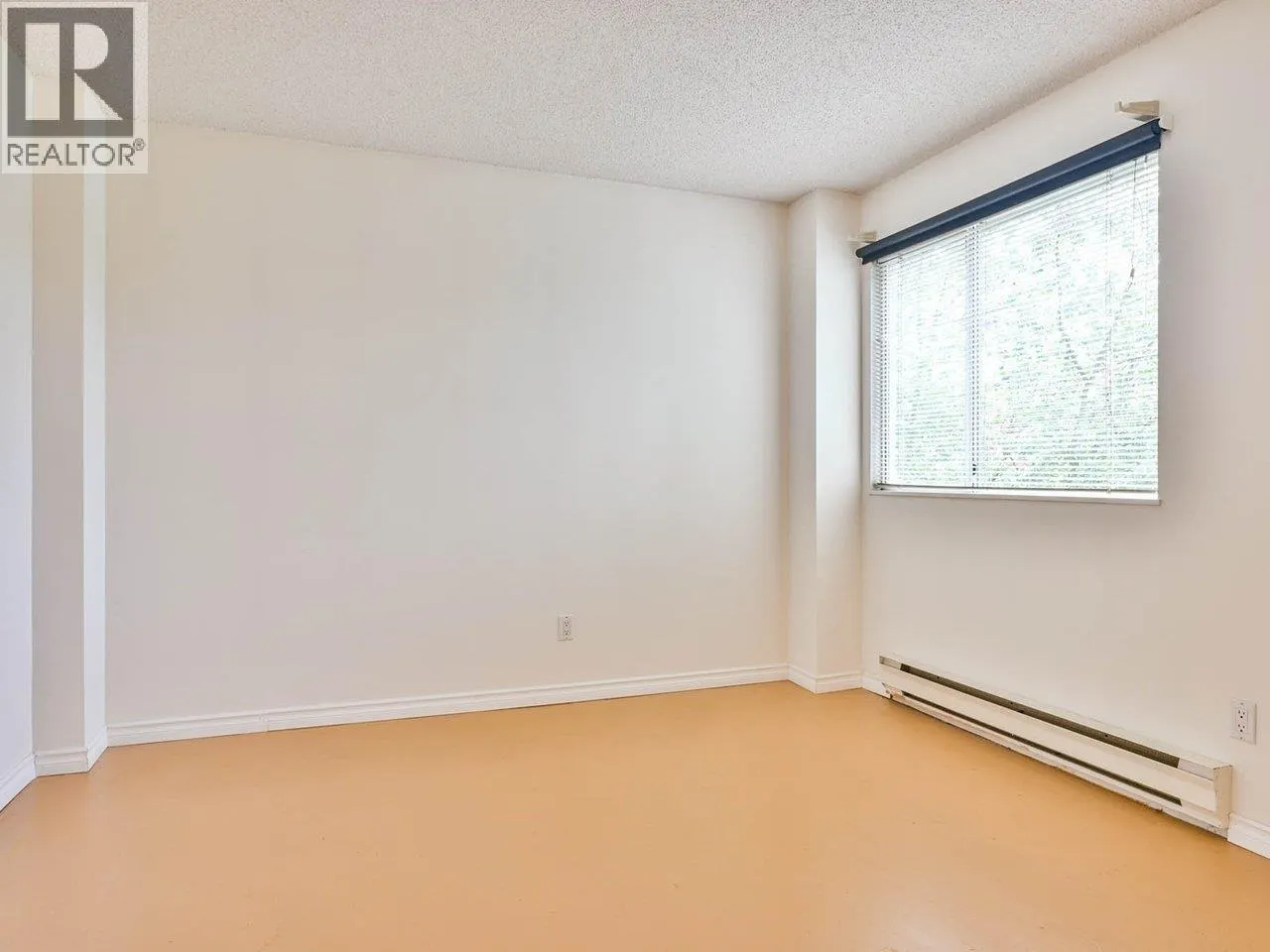 604 1508 MARINER WALK