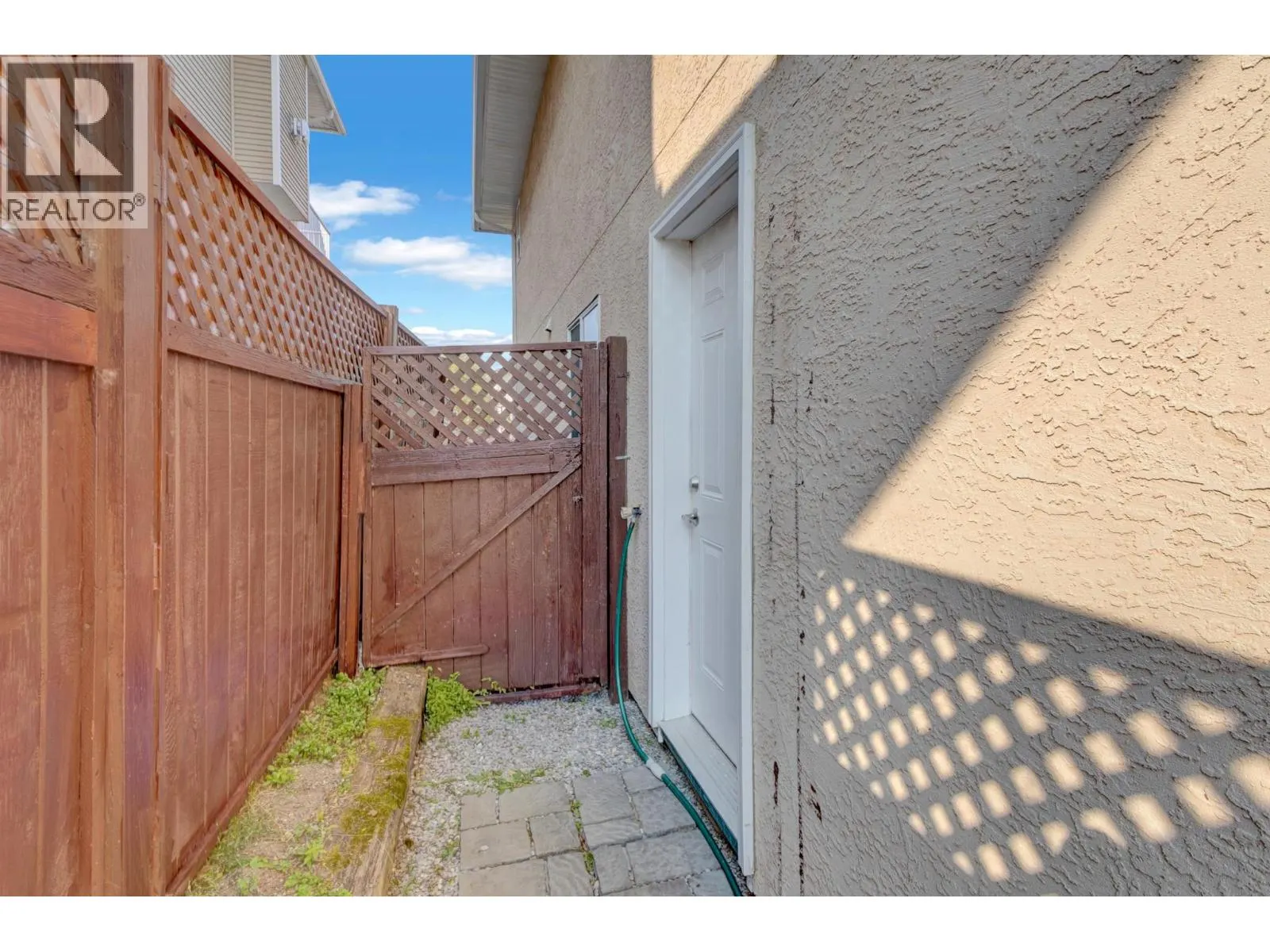2764 MERRITT ROAD