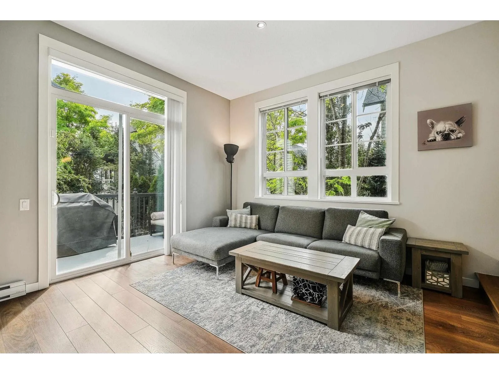 65 8476 207A STREET