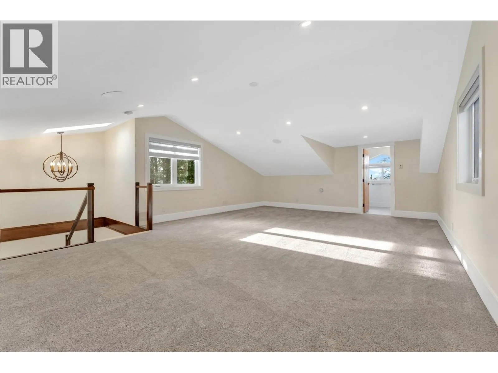 5094A BENTLEY DRIVE
