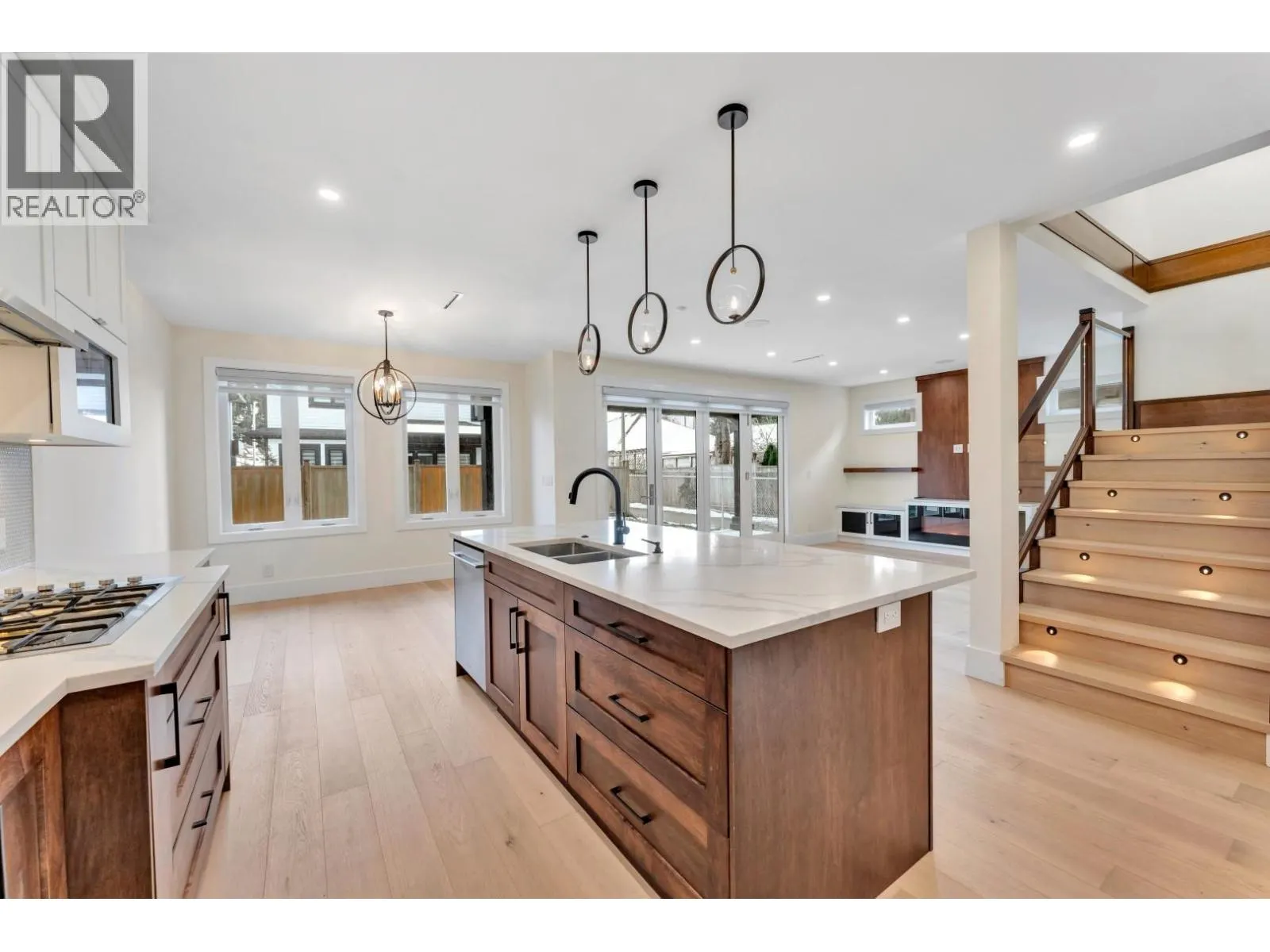 5094A BENTLEY DRIVE