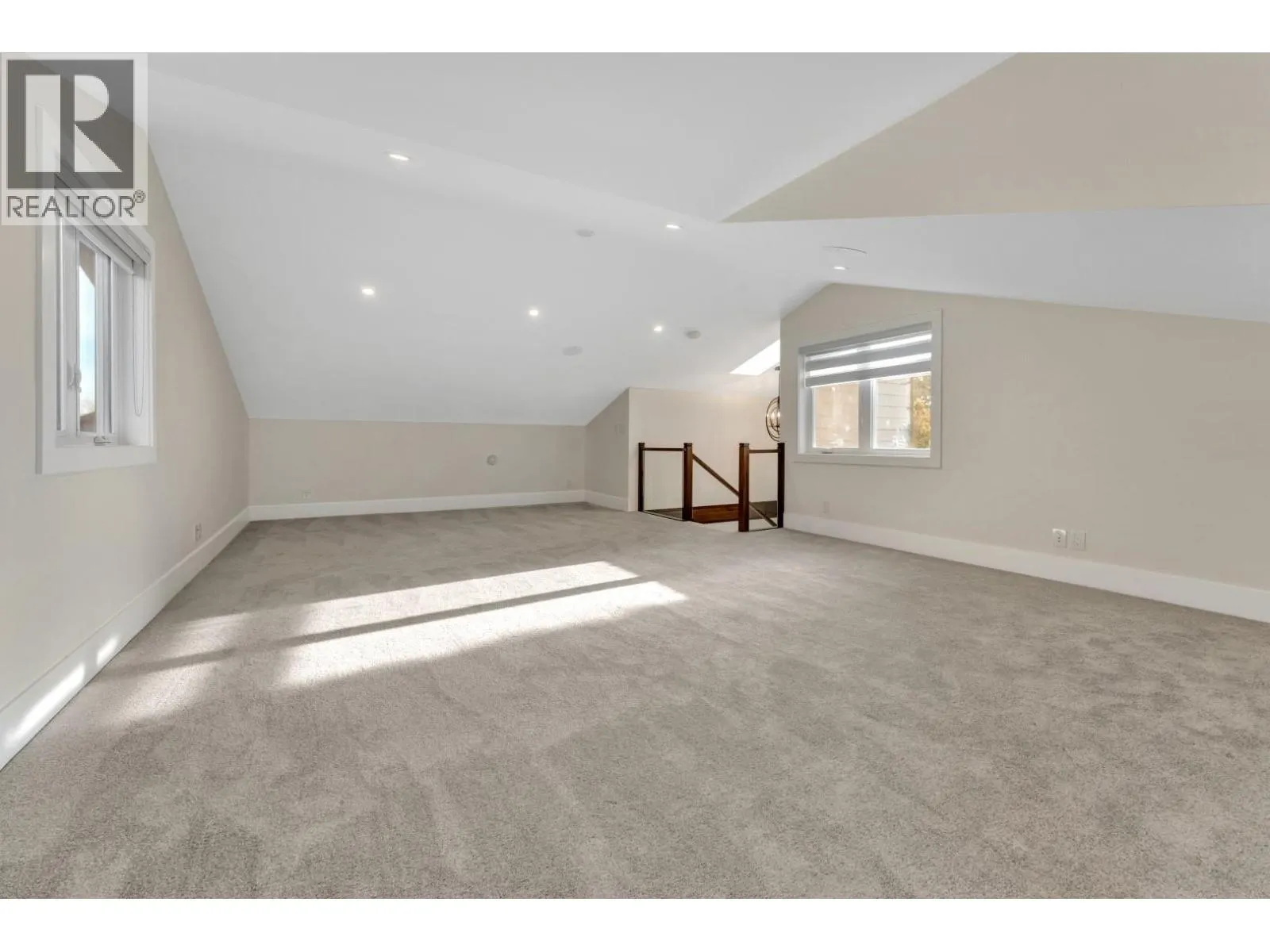 5094A BENTLEY DRIVE