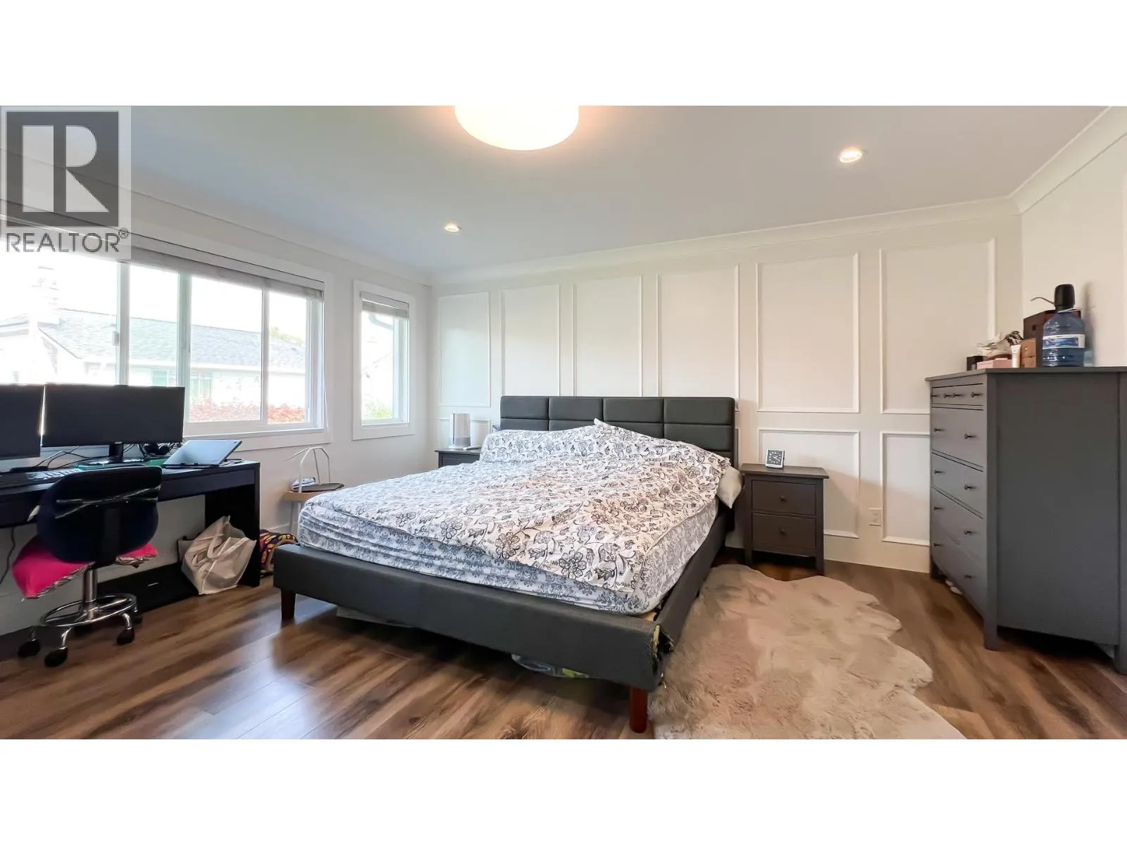 12220 PHOENIX DRIVE