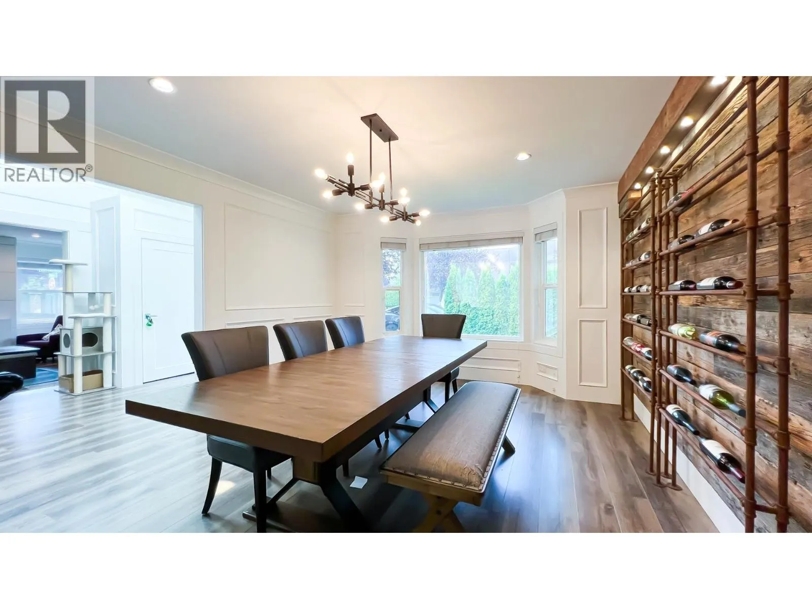 12220 PHOENIX DRIVE