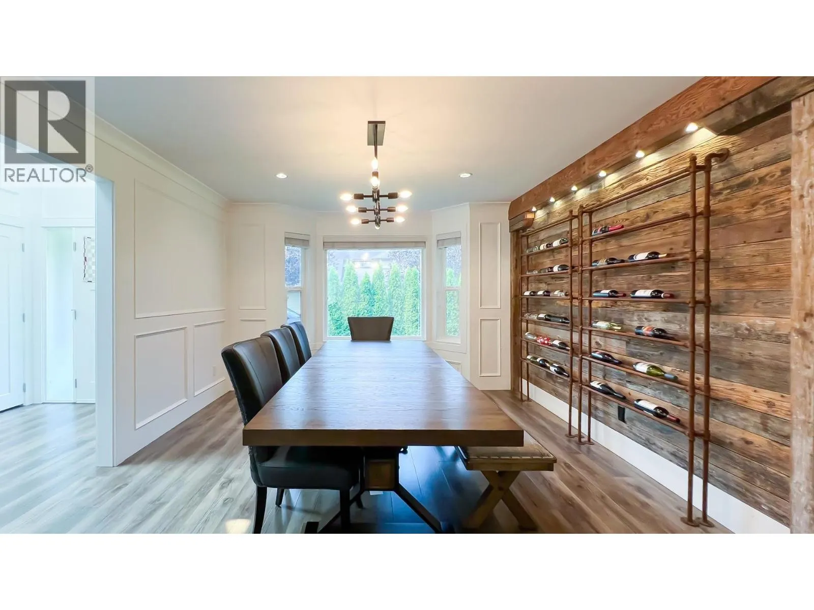 12220 PHOENIX DRIVE
