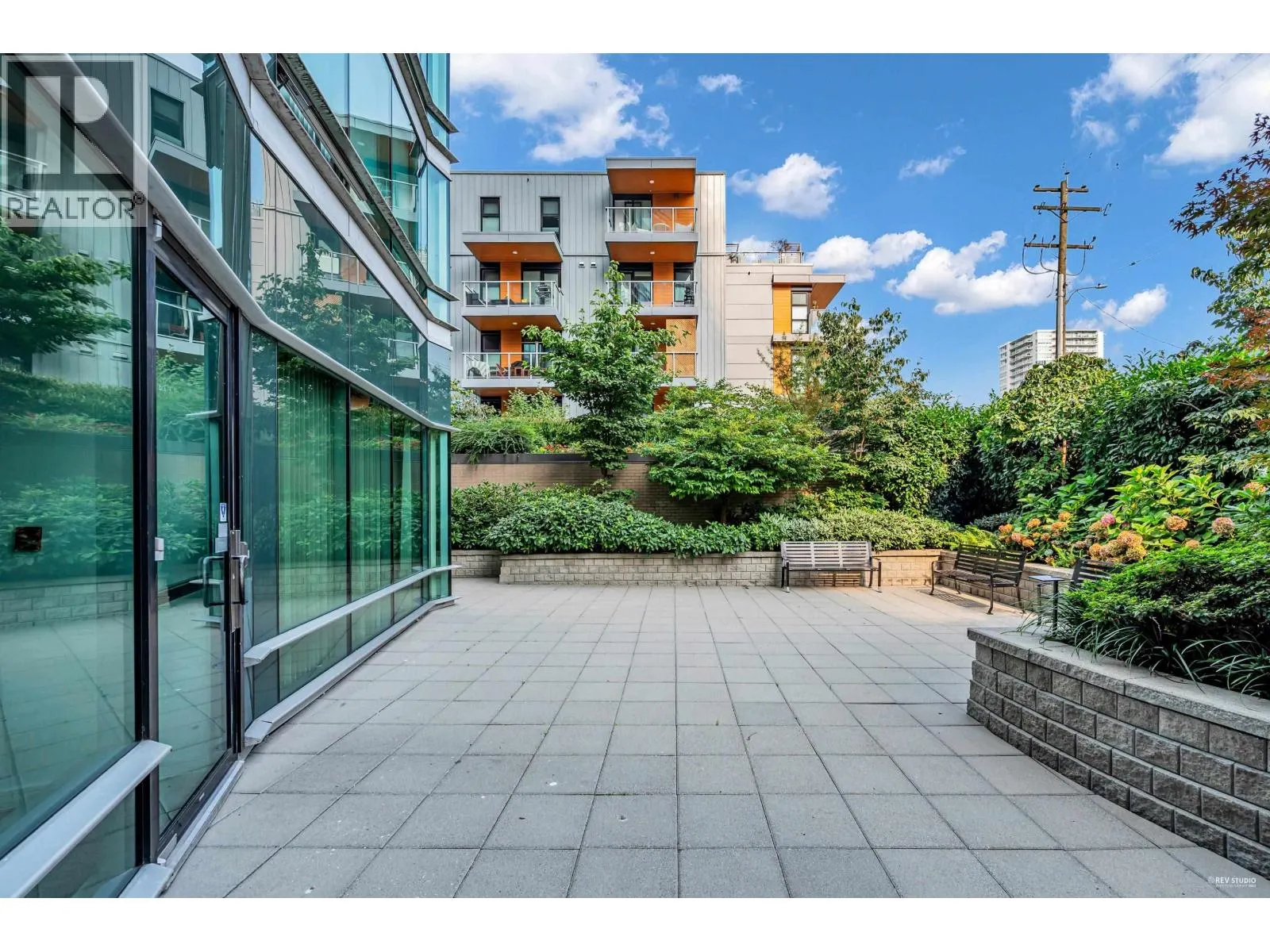 1504 1003 BURNABY STREET