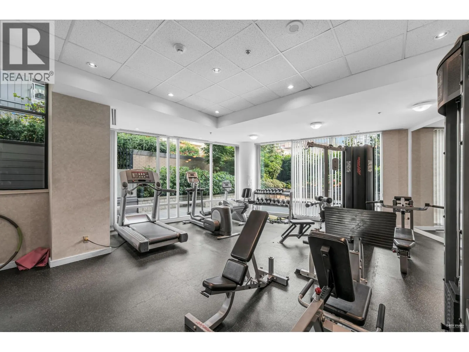 1504 1003 BURNABY STREET