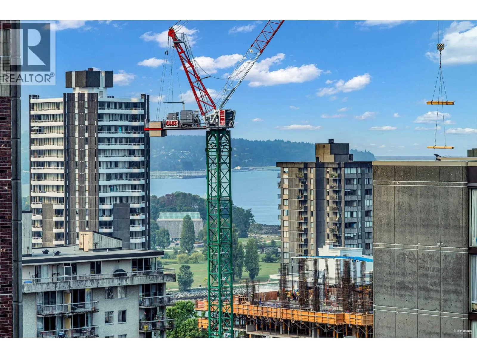 1504 1003 BURNABY STREET