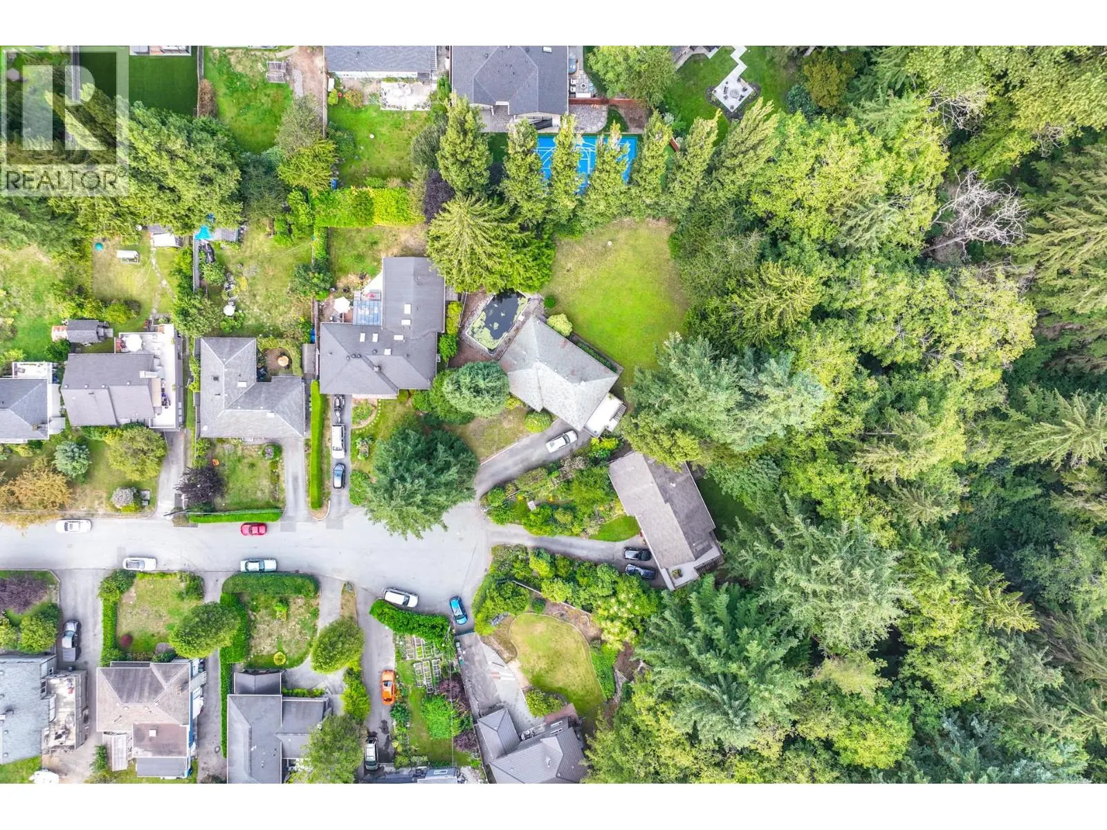 2830 CRESTLYNN PLACE