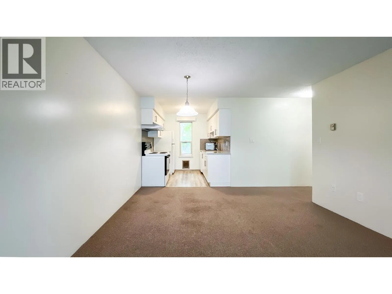 425 9847 MANCHESTER DRIVE