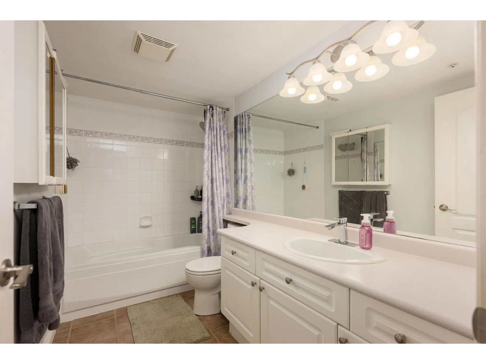 102 20433 53 AVENUE
