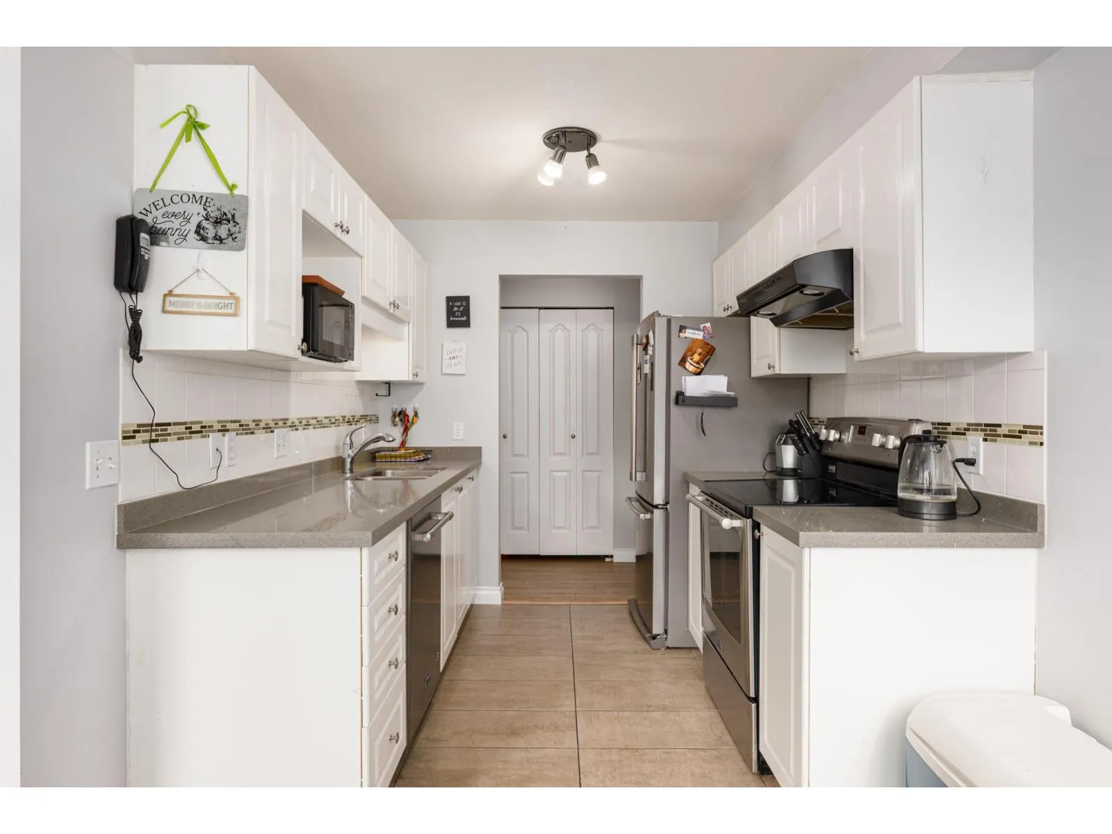 102 20433 53 AVENUE