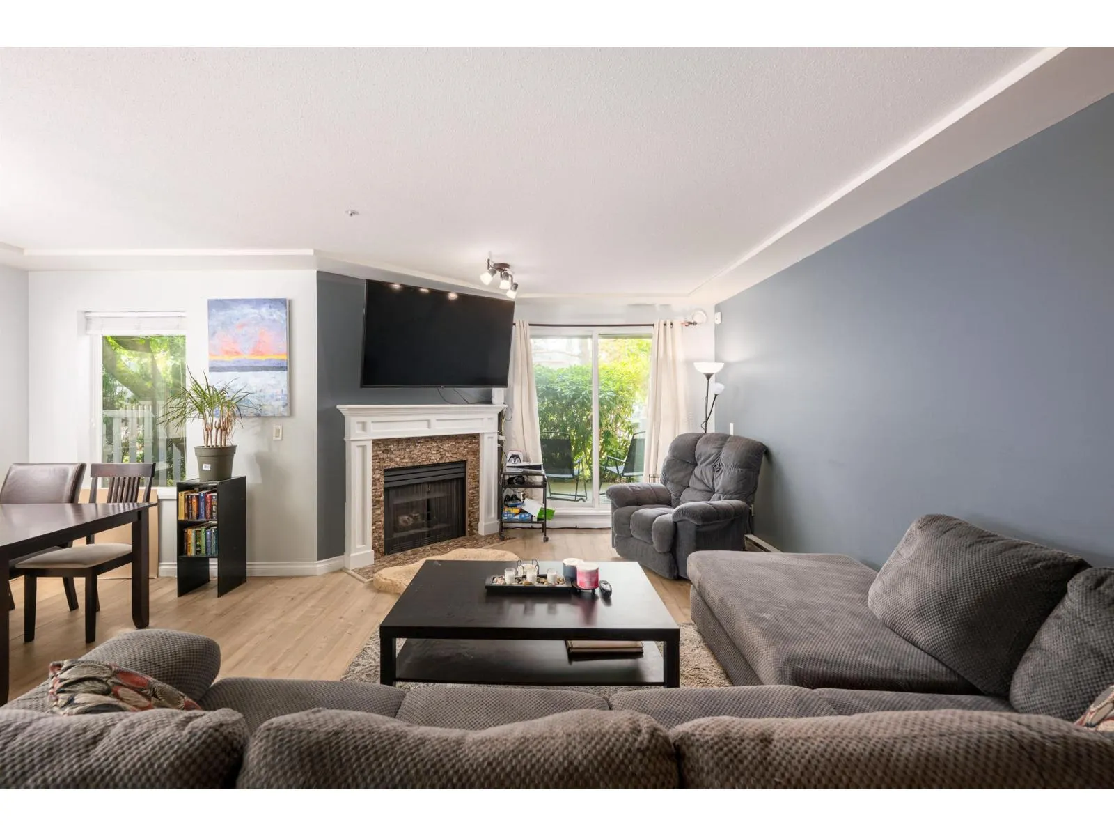 102 20433 53 AVENUE