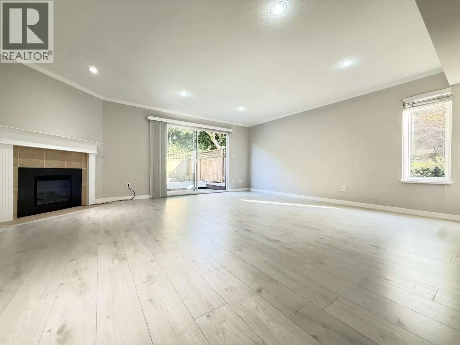 23 6100 TIFFANY BOULEVARD