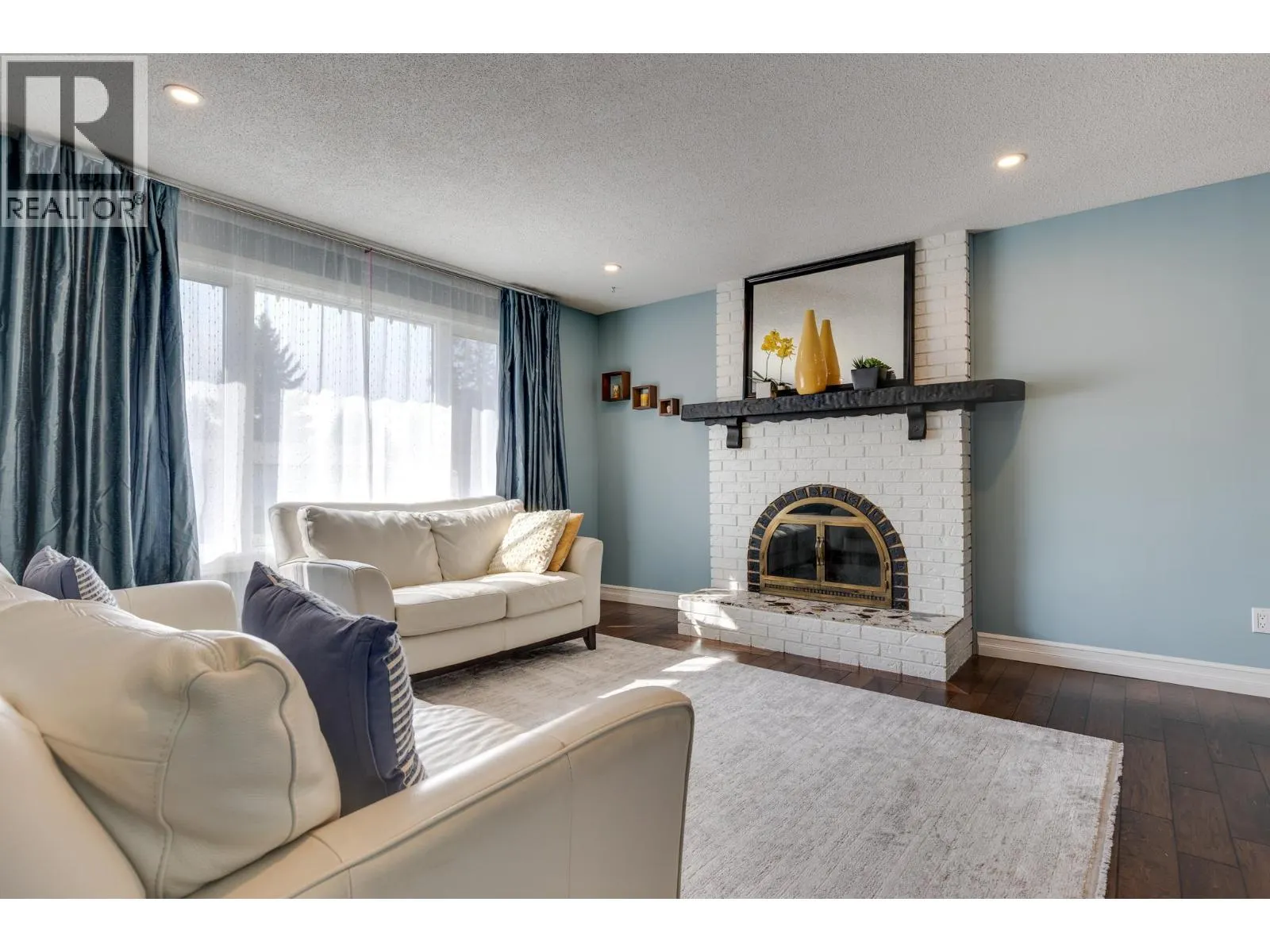 7662 LEMOYNE DRIVE