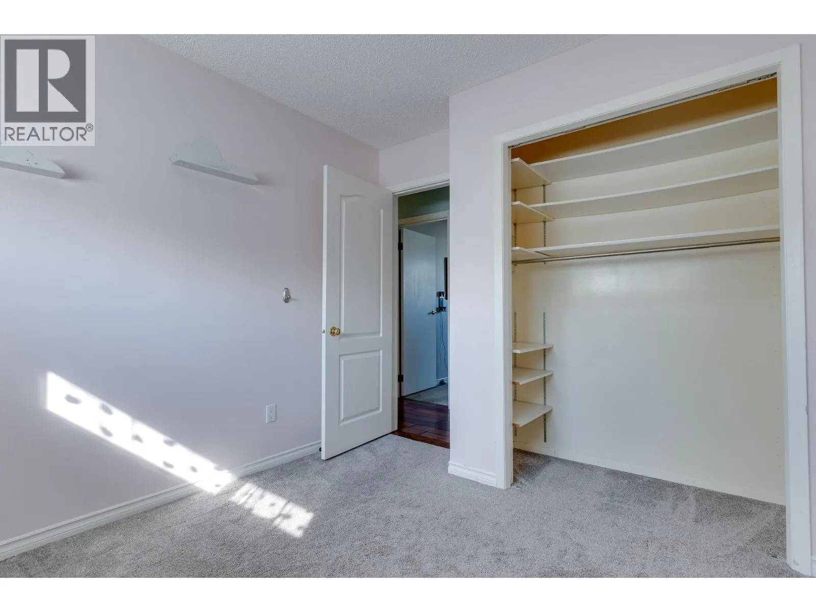 7662 LEMOYNE DRIVE
