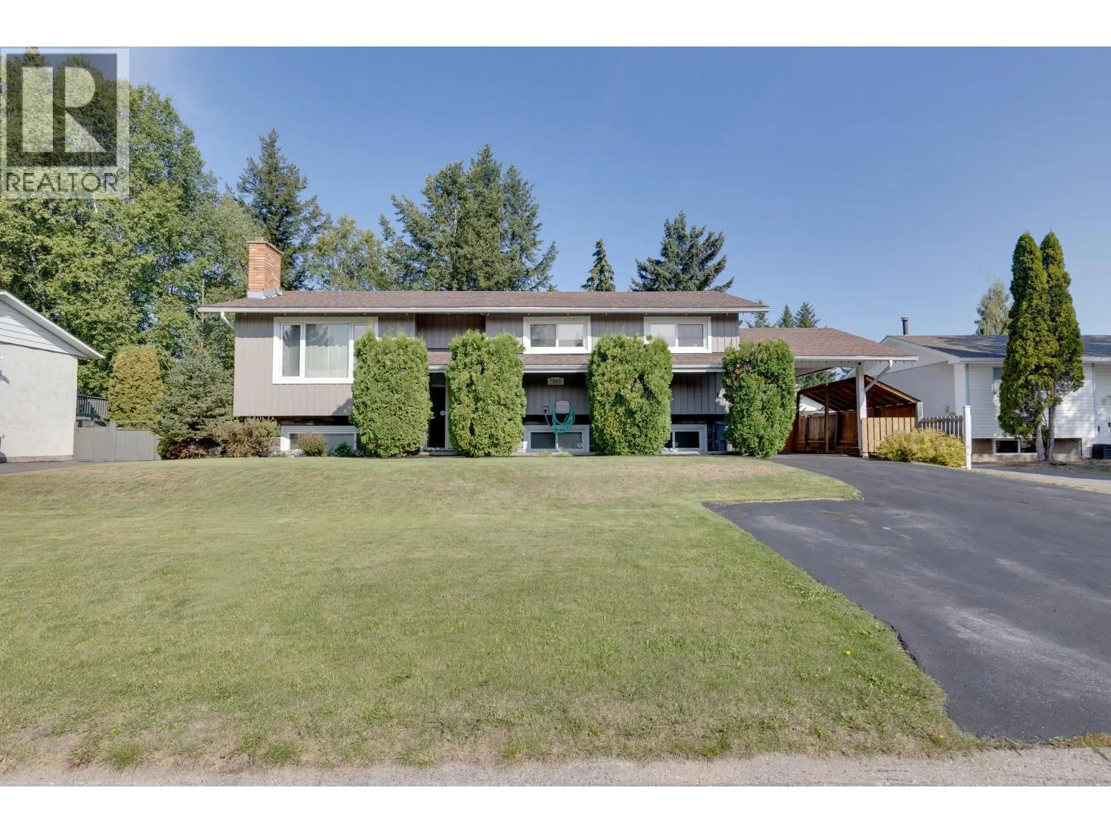 7662 LEMOYNE DRIVE