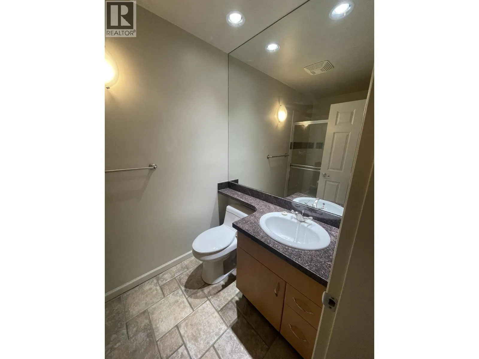 207 580 RAVEN WOODS DRIVE