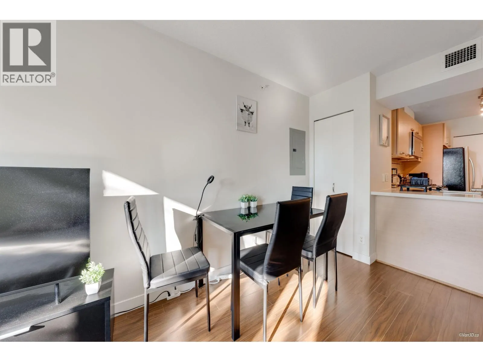 612 8033 SABA ROAD