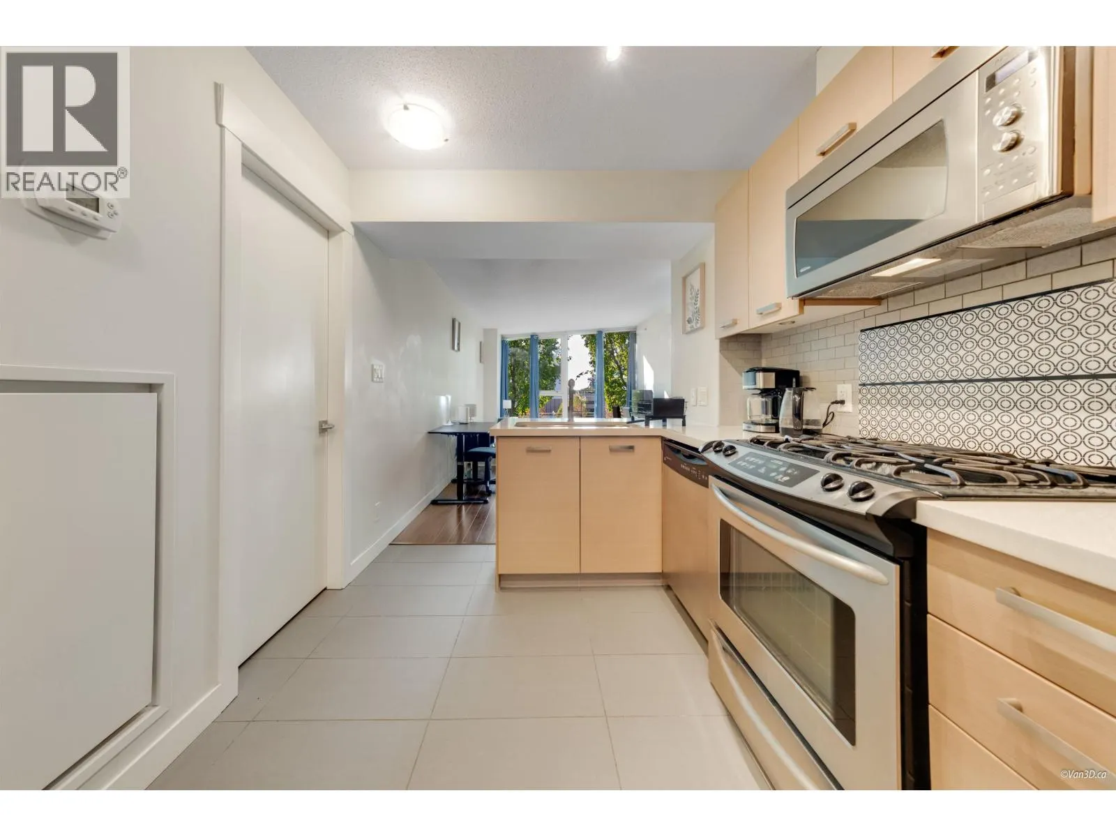 612 8033 SABA ROAD