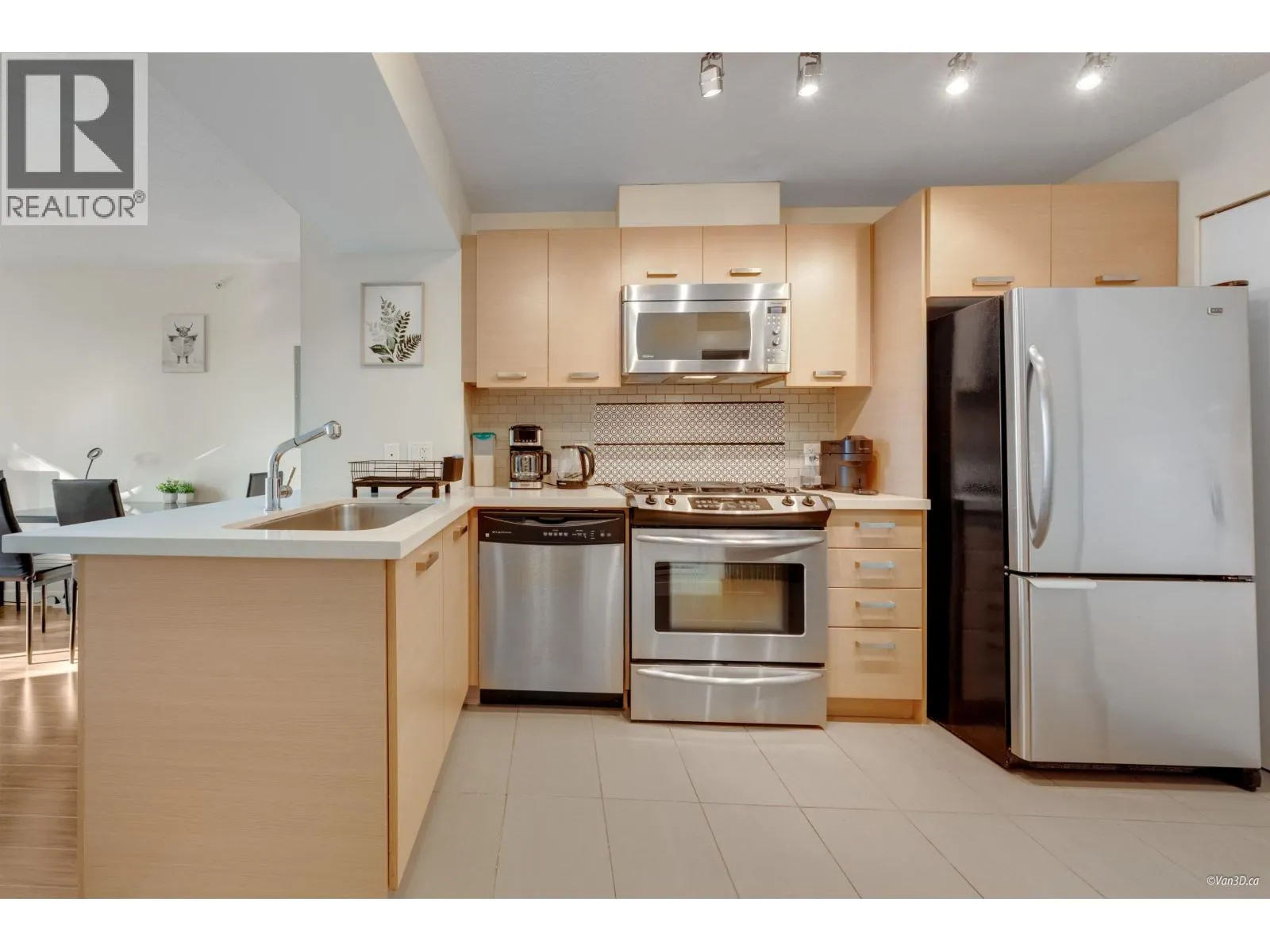 612 8033 SABA ROAD